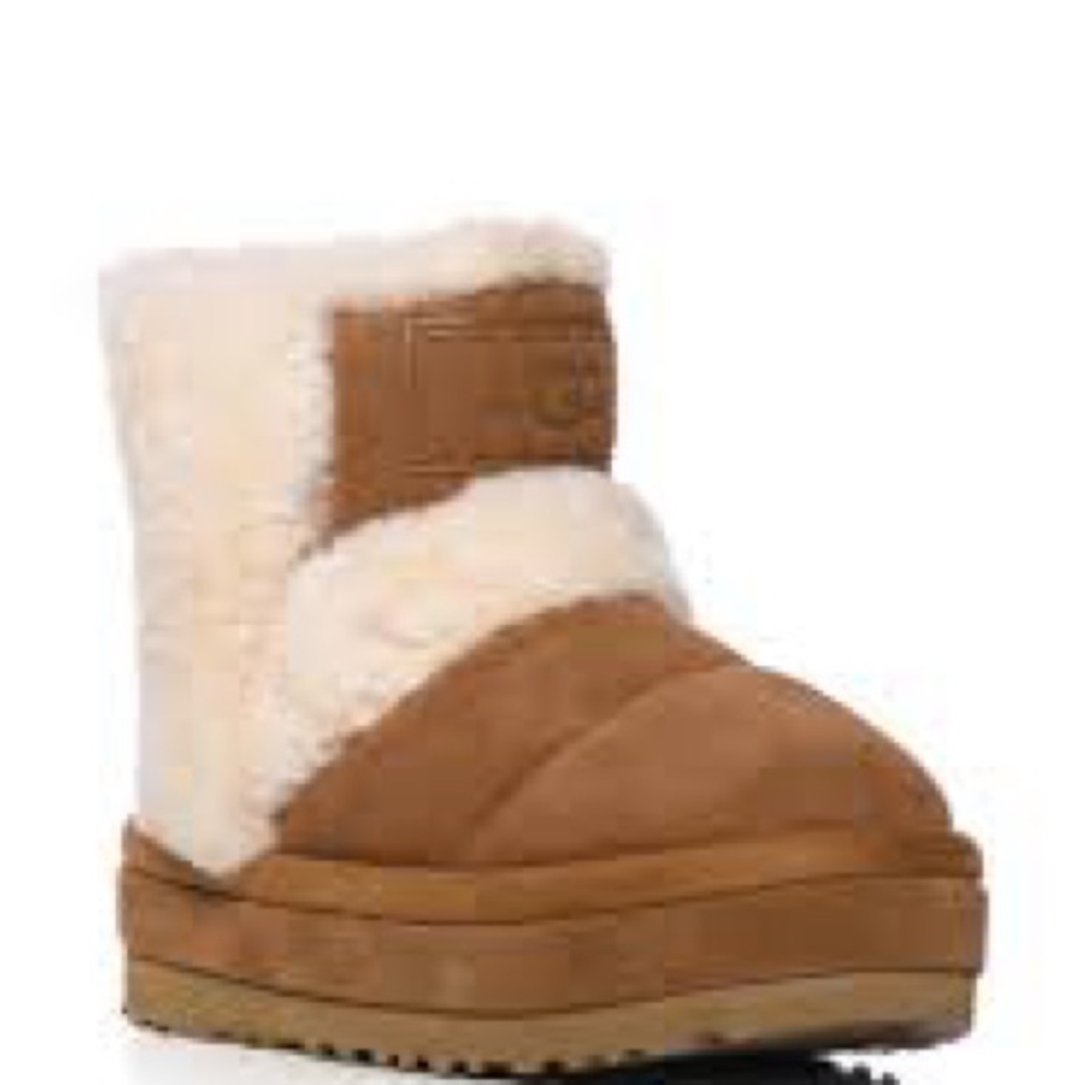 UGG Women's Classic Chillapeak in Chestnut - Picture 7 of 13